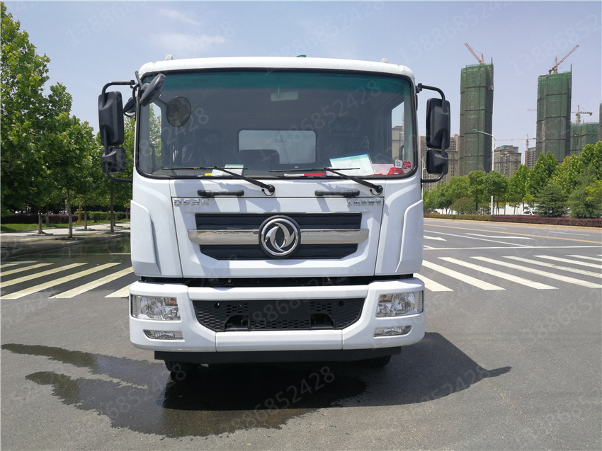 �|Դ�|�L18����